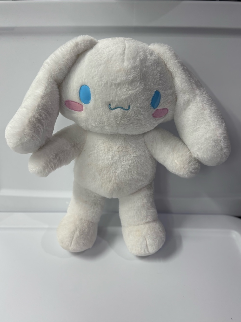 Build-A-Bear Cinnamoroll Hello Kitty Friends White Plush Stuffed SCENTED 2025